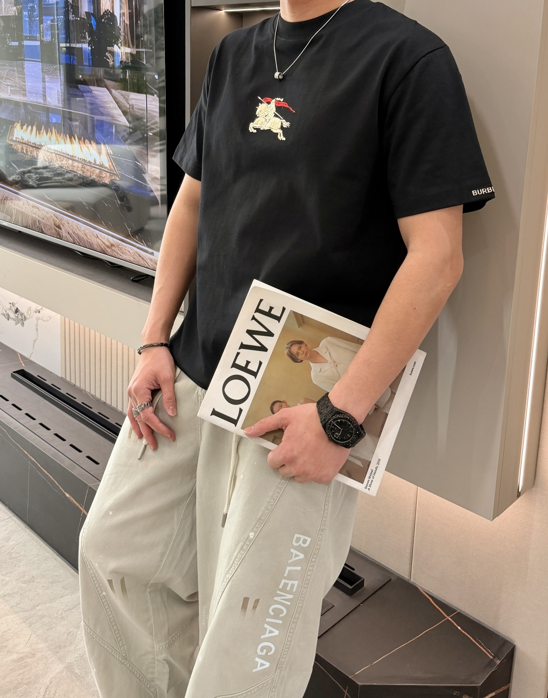 Bur 2026春夏新款首发专柜最新款短袖圆领T恤 高端订制 设计前卫时尚！品牌logo重工艺设计 高端