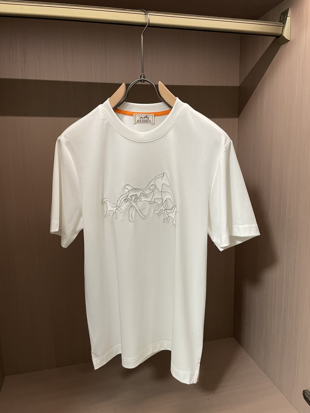 爱🐎仕 2026春夏新款男士短袖T恤，全新升级百搭基础款，低调奢华，品格之选！甄选进口丝光棉打造而成，吸