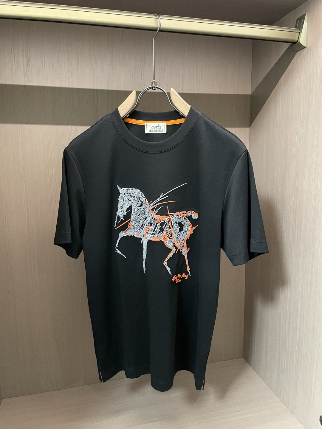 爱🐎仕 2026春夏新款男士短袖T恤，全新升级百搭基础款，低调奢华，品格之选！甄选进口丝光棉打造而成，吸