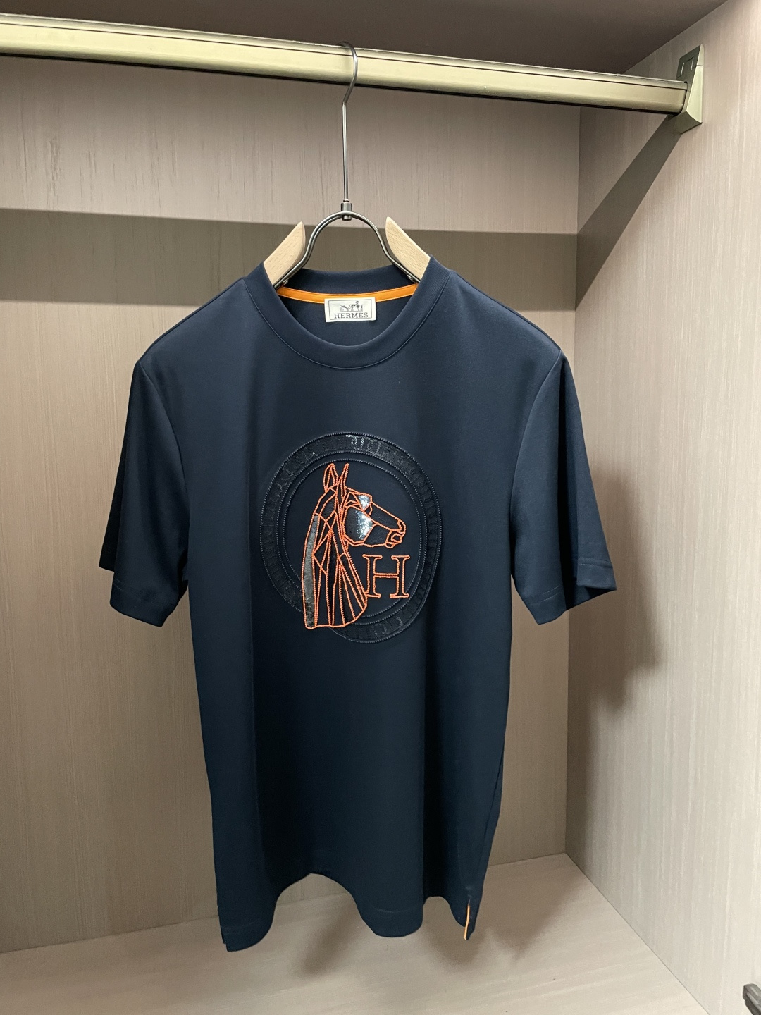 爱🐎仕 2026春夏新款男士短袖T恤，全新升级百搭基础款，低调奢华，品格之选！甄选进口丝光棉打造而成，吸