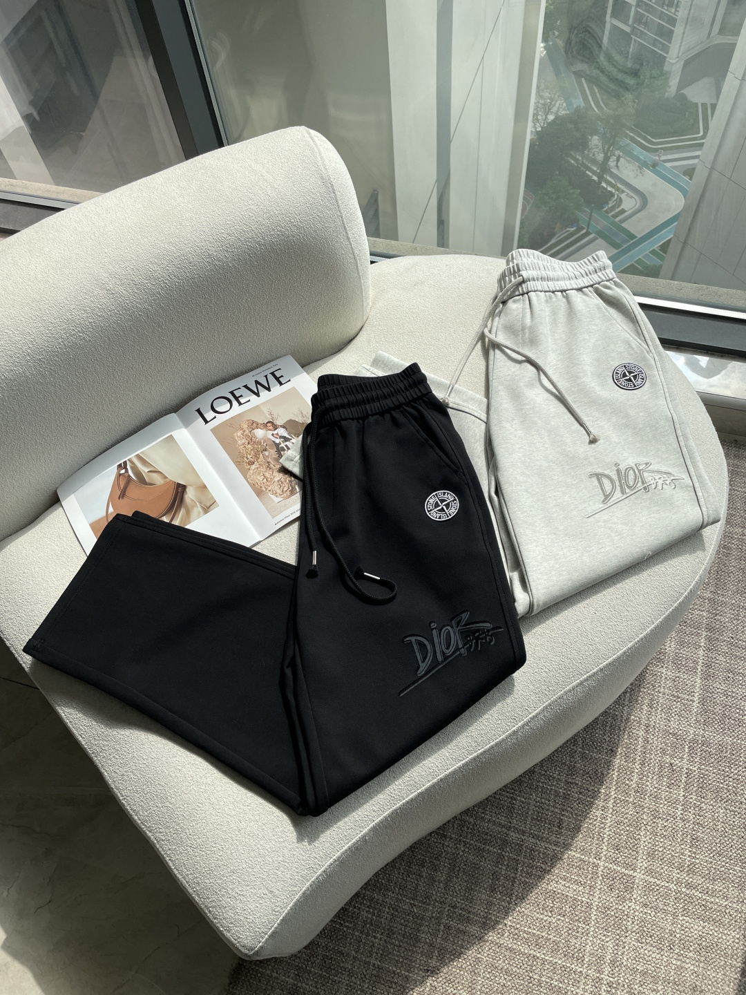 D奥 2026春夏 最新休闲裤 潮人必备 版型超赞，能很好的修复各种腿型，非常个性！柔软排汗，舒适度极高