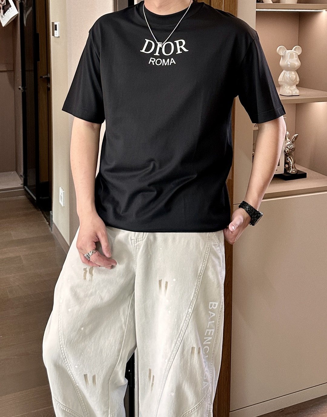 D奥 2026春夏新款首发专柜最新款短袖圆领T恤 高端订制 设计前卫时尚！品牌logo重工艺设计 高端定