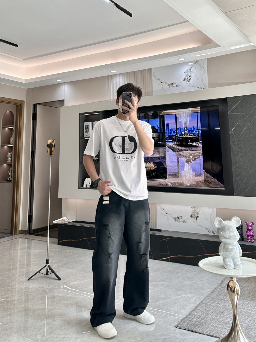 D奥 2026春夏新款首发专柜最新款短袖圆领T恤 高端订制 设计前卫时尚！品牌logo重工艺设计 高端定