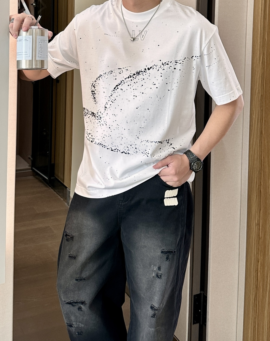 Lv 2026春夏新款首发专柜最新款短袖圆领T恤 高端订制 设计前卫时尚！品牌logo重工艺设计 高端定