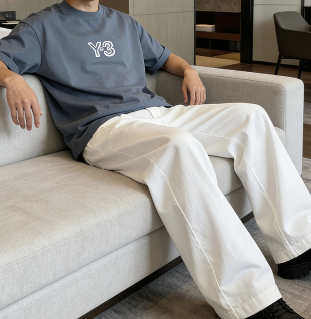 Y-3 2026春夏款/官网同步面料采用重磅纯棉精梳棉面料，OS宽松版型，上身版型超正！日常百搭，衣橱必
