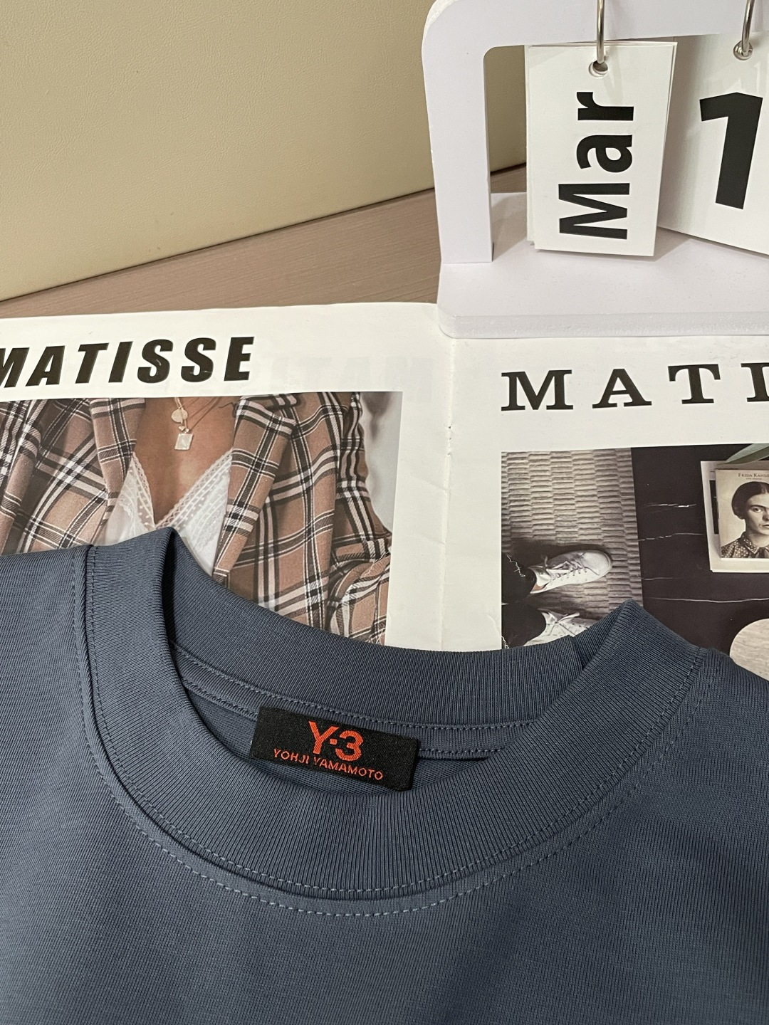 Y-3 2026春夏款/官网同步面料采用重磅纯棉精梳棉面料，OS宽松版型，上身版型超正！日常百搭，衣橱必