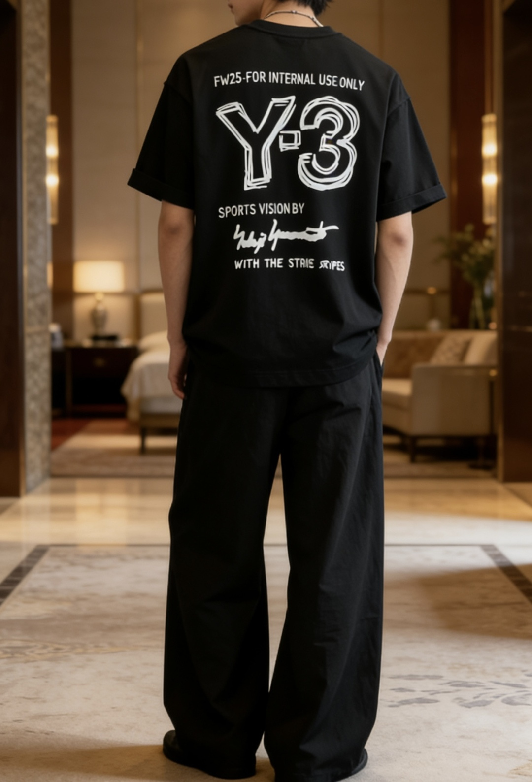 Y-3 2026春夏款/官网同步面料采用重磅纯棉精梳棉面料，OS宽松版型，上身版型超正！日常百搭，衣橱必