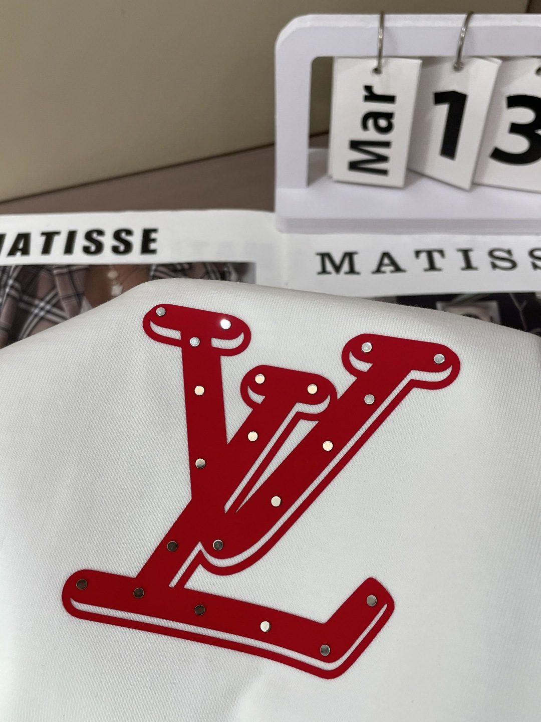 Lv2026春夏款/官网同步面料采用重磅纯棉精梳棉面料，OS宽松版型，上身版型超正！日常百搭，衣橱必备单