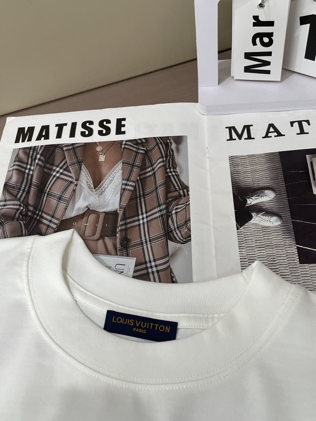 Lv2026春夏款/官网同步面料采用重磅纯棉精梳棉面料，OS宽松版型，上身版型超正！日常百搭，衣橱必备单