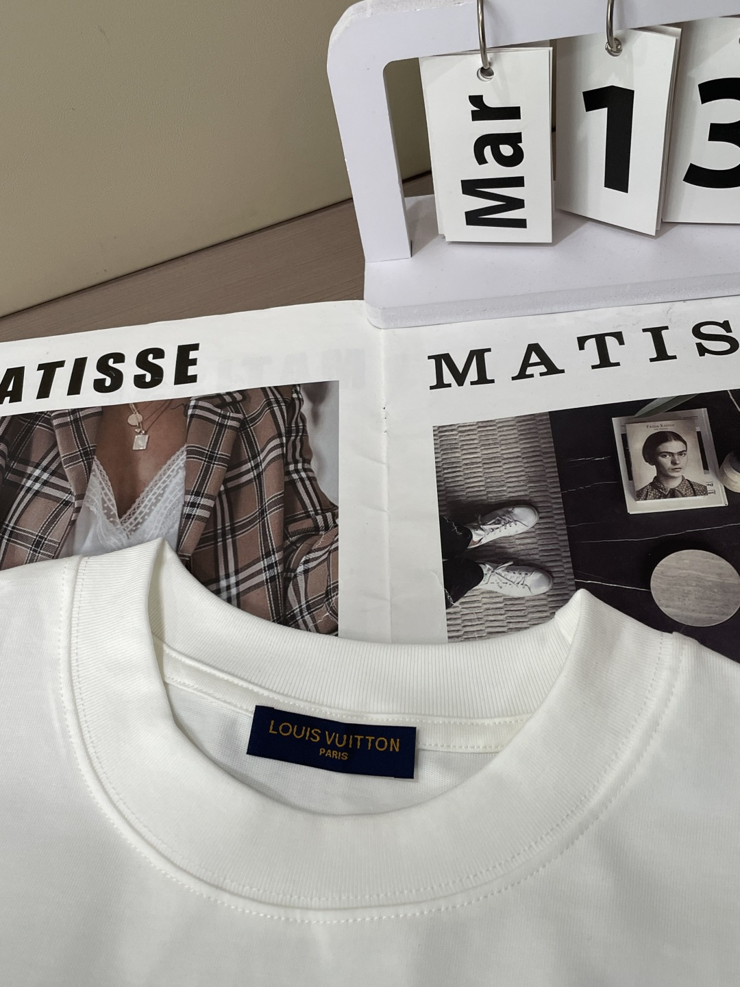 Lv2026春夏款/官网同步面料采用重磅纯棉精梳棉面料，OS宽松版型，上身版型超正！日常百搭，衣橱必备单