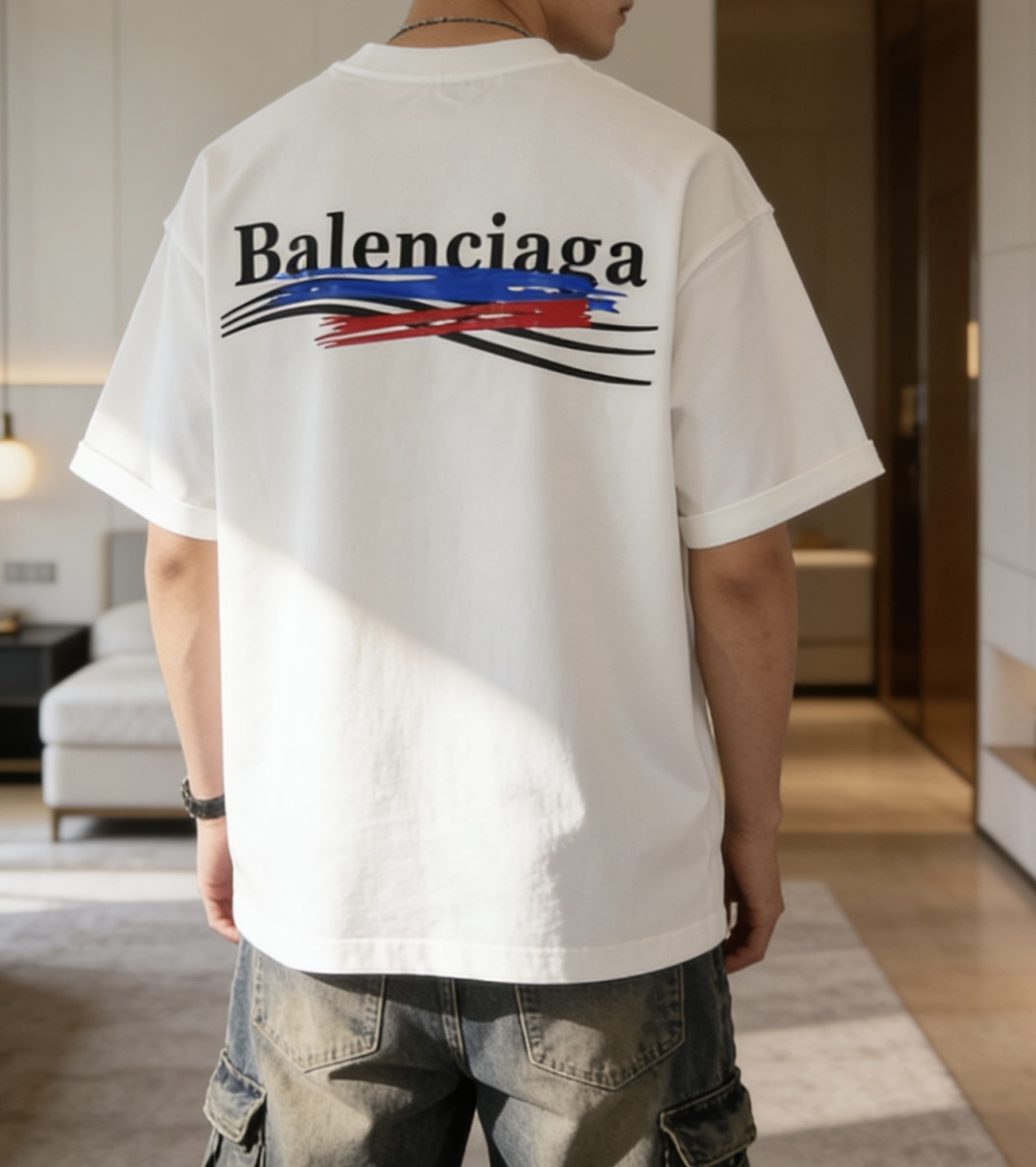 巴黎2026春夏款/官网同步面料采用重磅纯棉精梳棉面料，OS宽松版型，上身版型超正！日常百搭，衣橱必备单