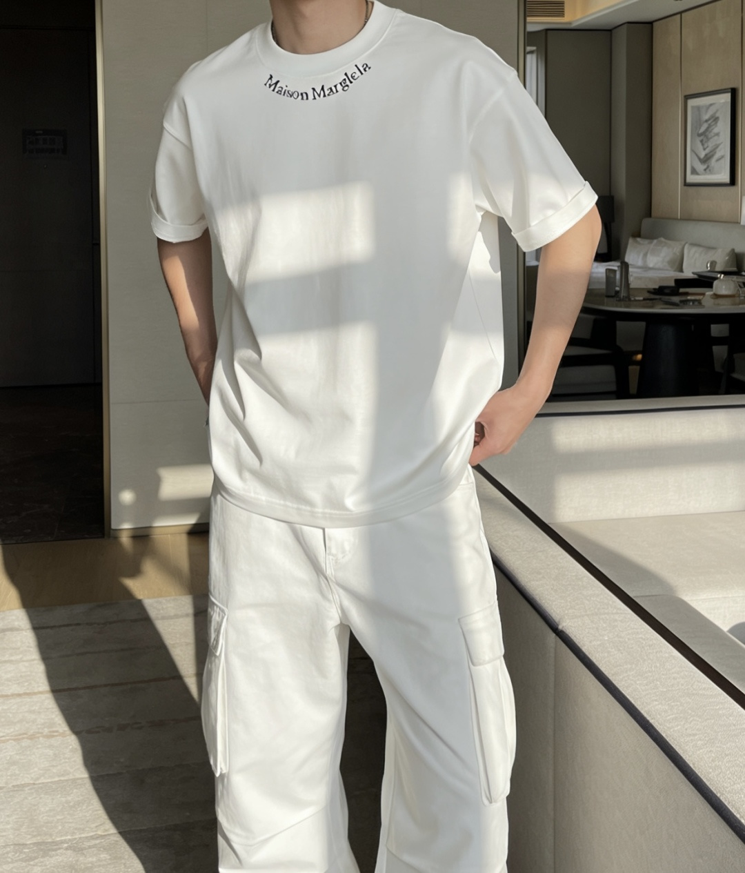 马吉拉2026春夏款/官网同步面料采用重磅纯棉精梳棉面料，OS宽松版型，上身版型超正！日常百搭，衣橱必备