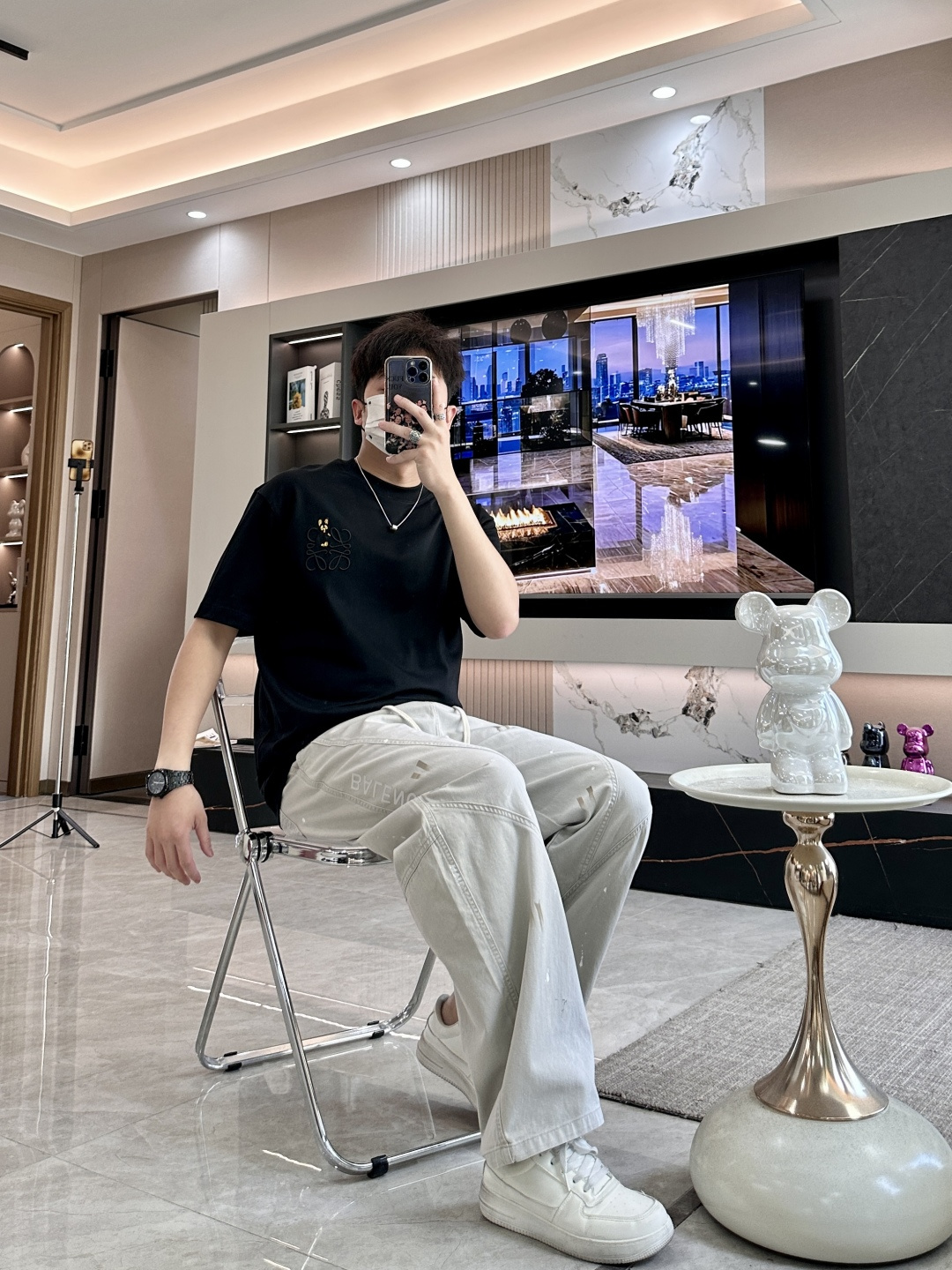 Loewe 2026春夏新款首发专柜最新款短袖圆领T恤 高端订制 设计前卫时尚！品牌logo重工艺设计 