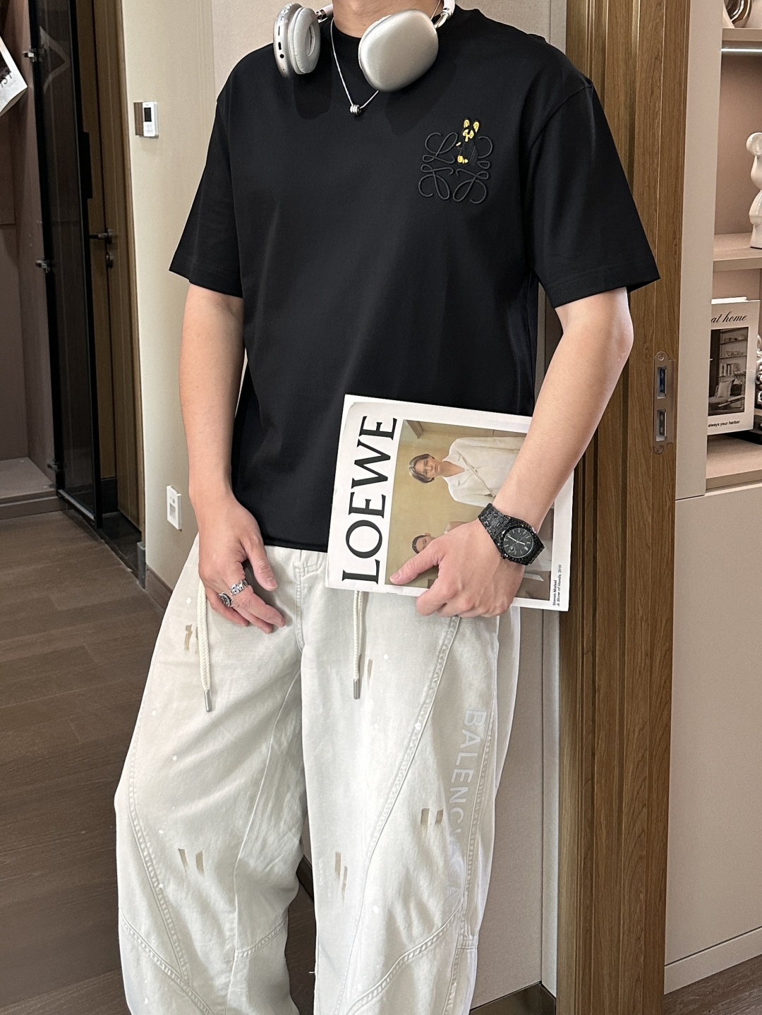 Loewe 2026春夏新款首发专柜最新款短袖圆领T恤 高端订制 设计前卫时尚！品牌logo重工艺设计 