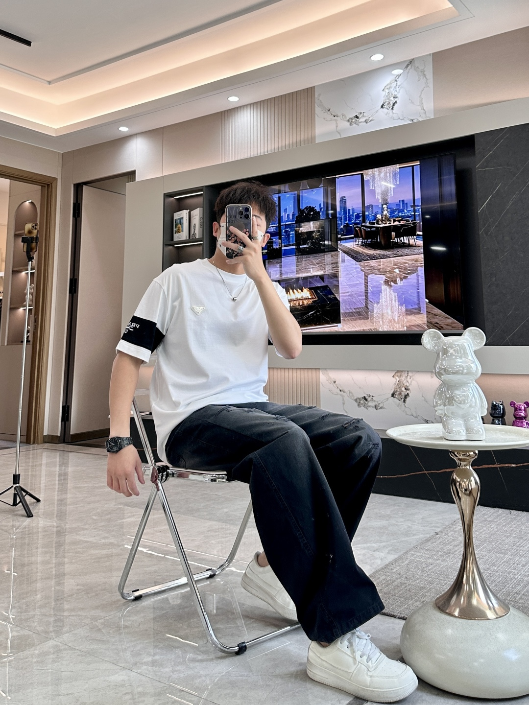 Prad 2026春夏新款首发专柜最新款短袖圆领T恤 高端订制 设计前卫时尚！品牌logo重工艺设计 高