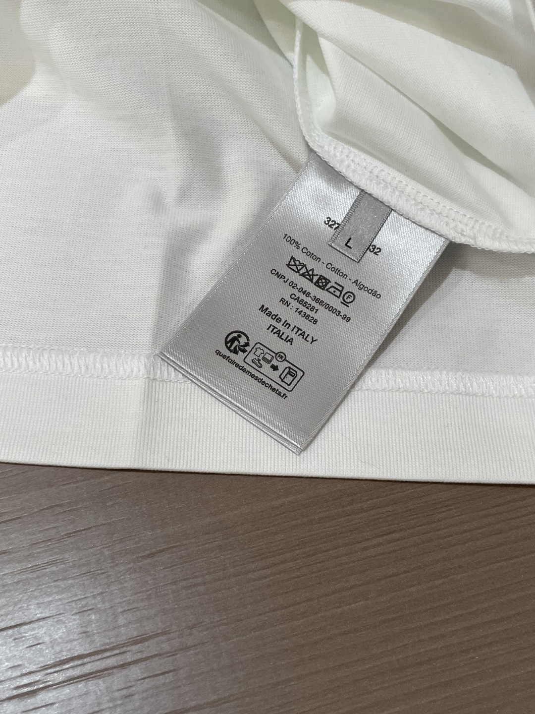 D奥 2026春夏新款首发专柜最新款短袖圆领T恤 高端订制 设计前卫时尚！品牌logo重工艺设计 高端定