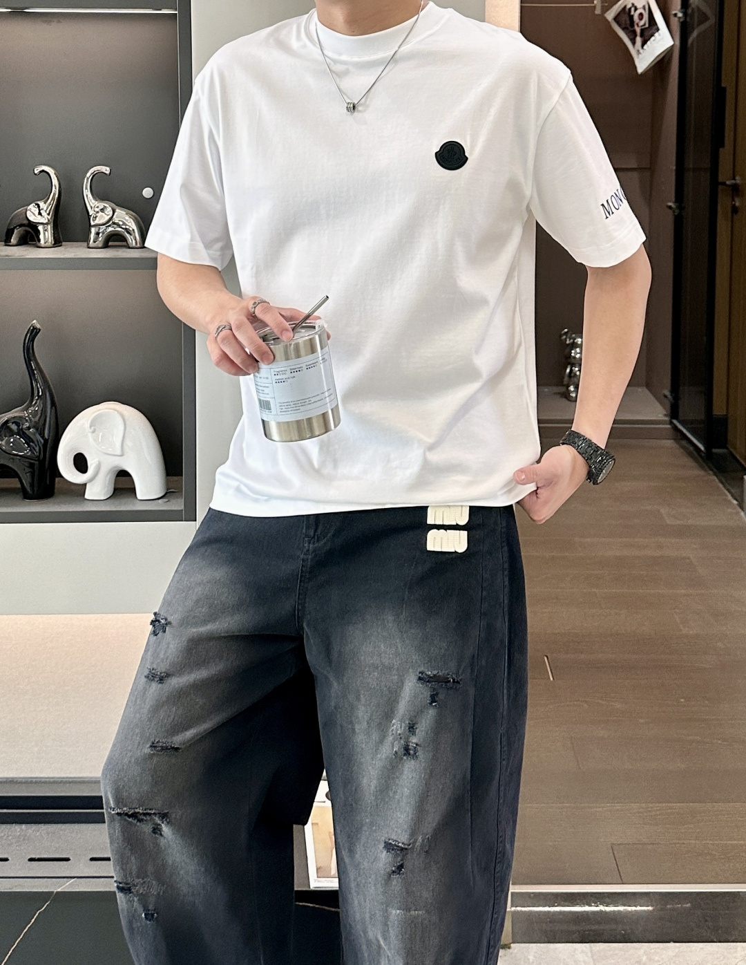 蒙口 2026春夏新款首发专柜最新款短袖圆领T恤 高端订制 设计前卫时尚！品牌logo重工艺设计 高端定