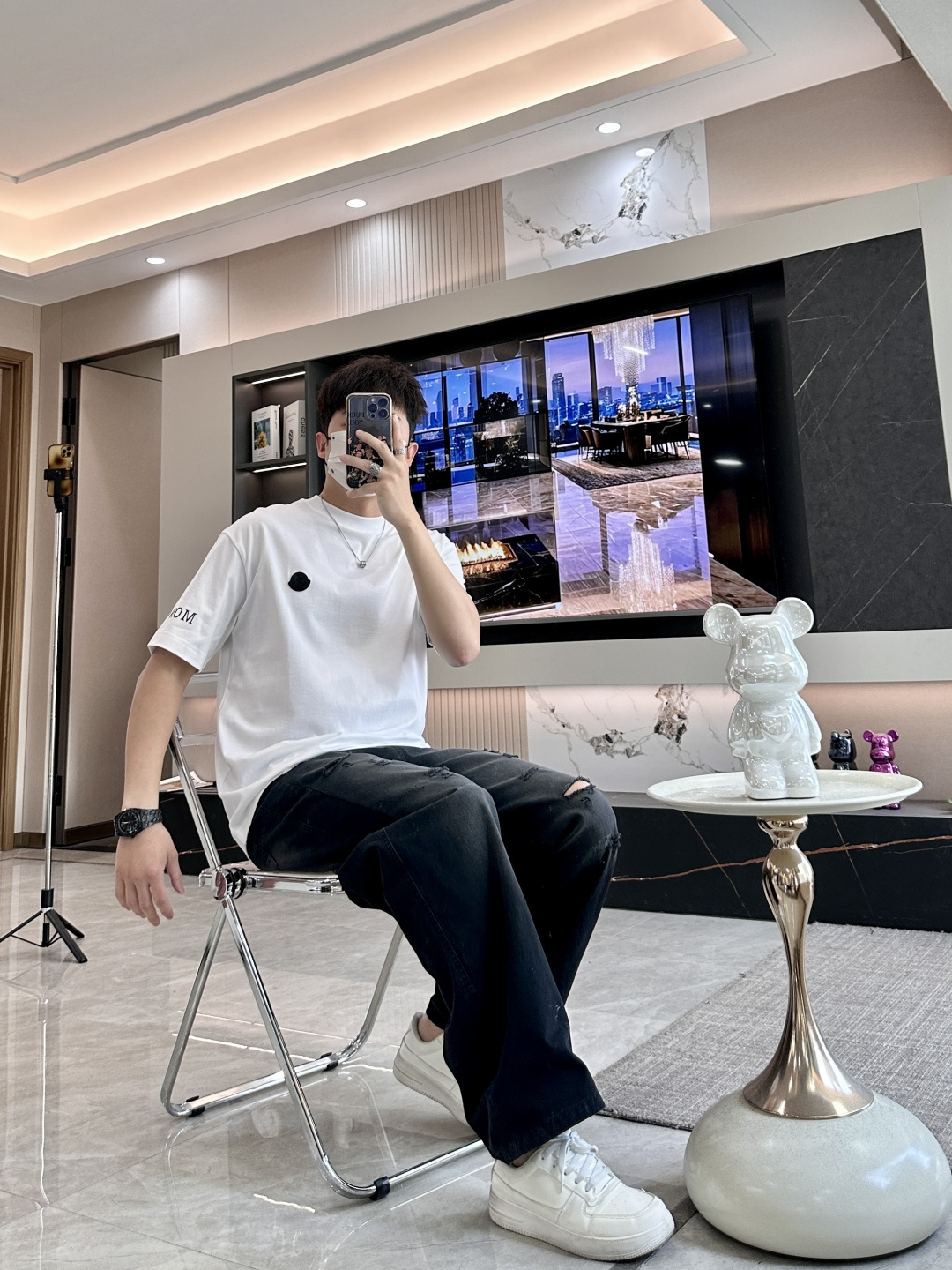 蒙口 2026春夏新款首发专柜最新款短袖圆领T恤 高端订制 设计前卫时尚！品牌logo重工艺设计 高端定