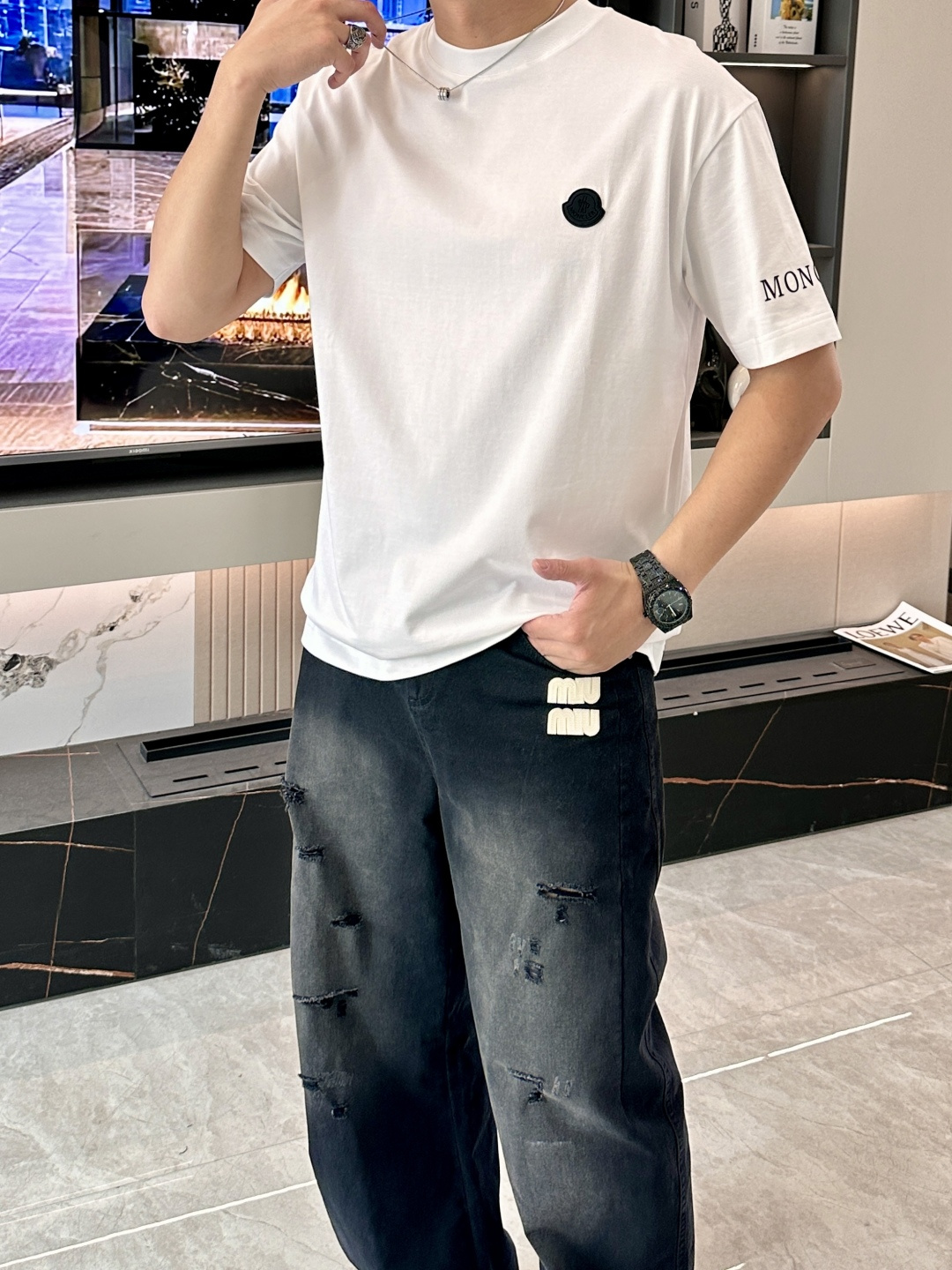 蒙口 2026春夏新款首发专柜最新款短袖圆领T恤 高端订制 设计前卫时尚！品牌logo重工艺设计 高端定