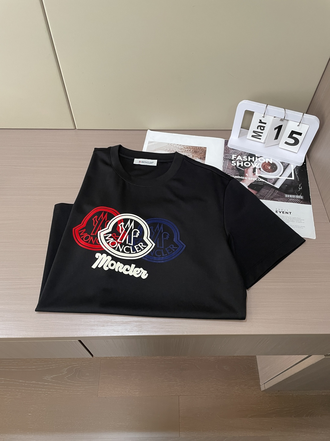 蒙口 2026ss夏装新品 专柜在售 最新系列图案logo短袖T恤 必须人手一件的节奏！进口顶极丝光棉面