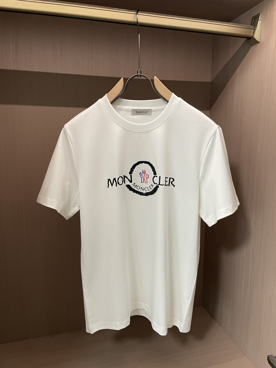 蒙口 2026ss夏装新品 专柜在售 最新系列图案logo短袖T恤 必须人手一件的节奏！进口顶极丝光棉面