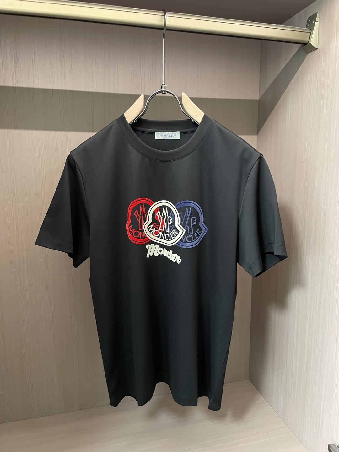 蒙口 2026ss夏装新品 专柜在售 最新系列图案logo短袖T恤 必须人手一件的节奏！进口顶极丝光棉面