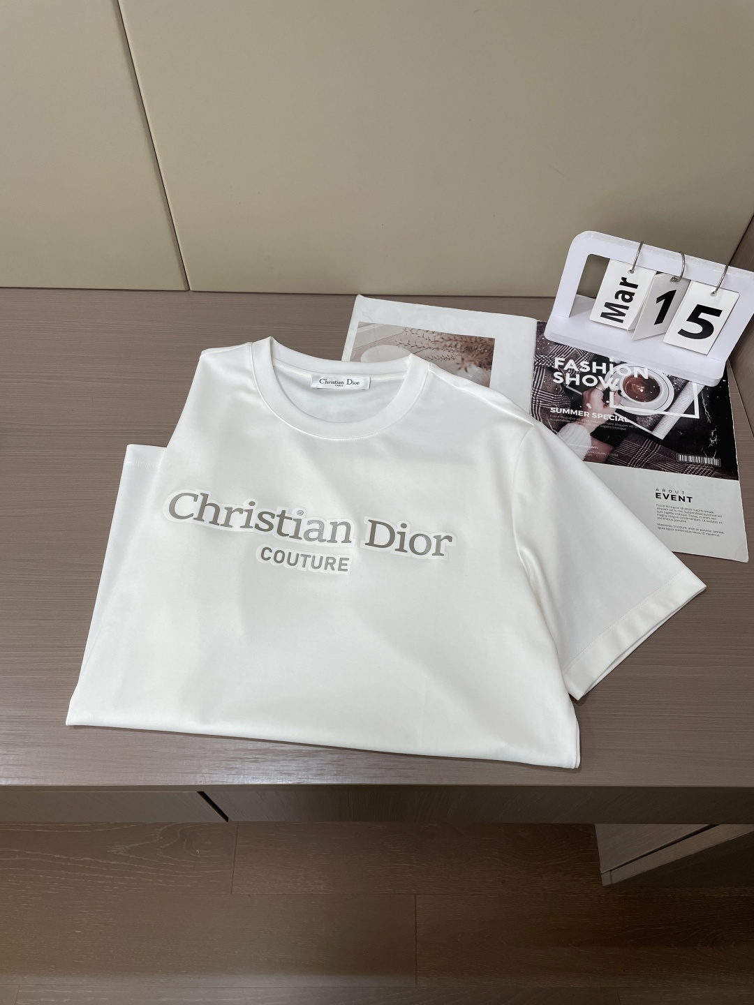 D奥 2026ss夏装新品 专柜在售 最新系列图案logo短袖T恤 必须人手一件的节奏！进口顶极丝光棉面