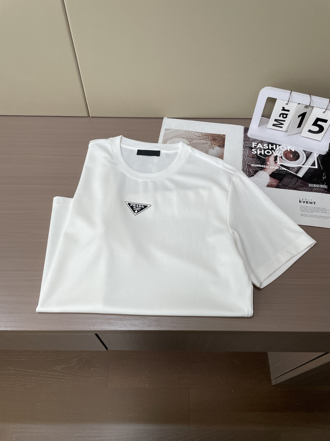 Prad 2026ss夏装新品 专柜在售 最新系列图案logo短袖T恤 必须人手一件的节奏！进口顶极丝光