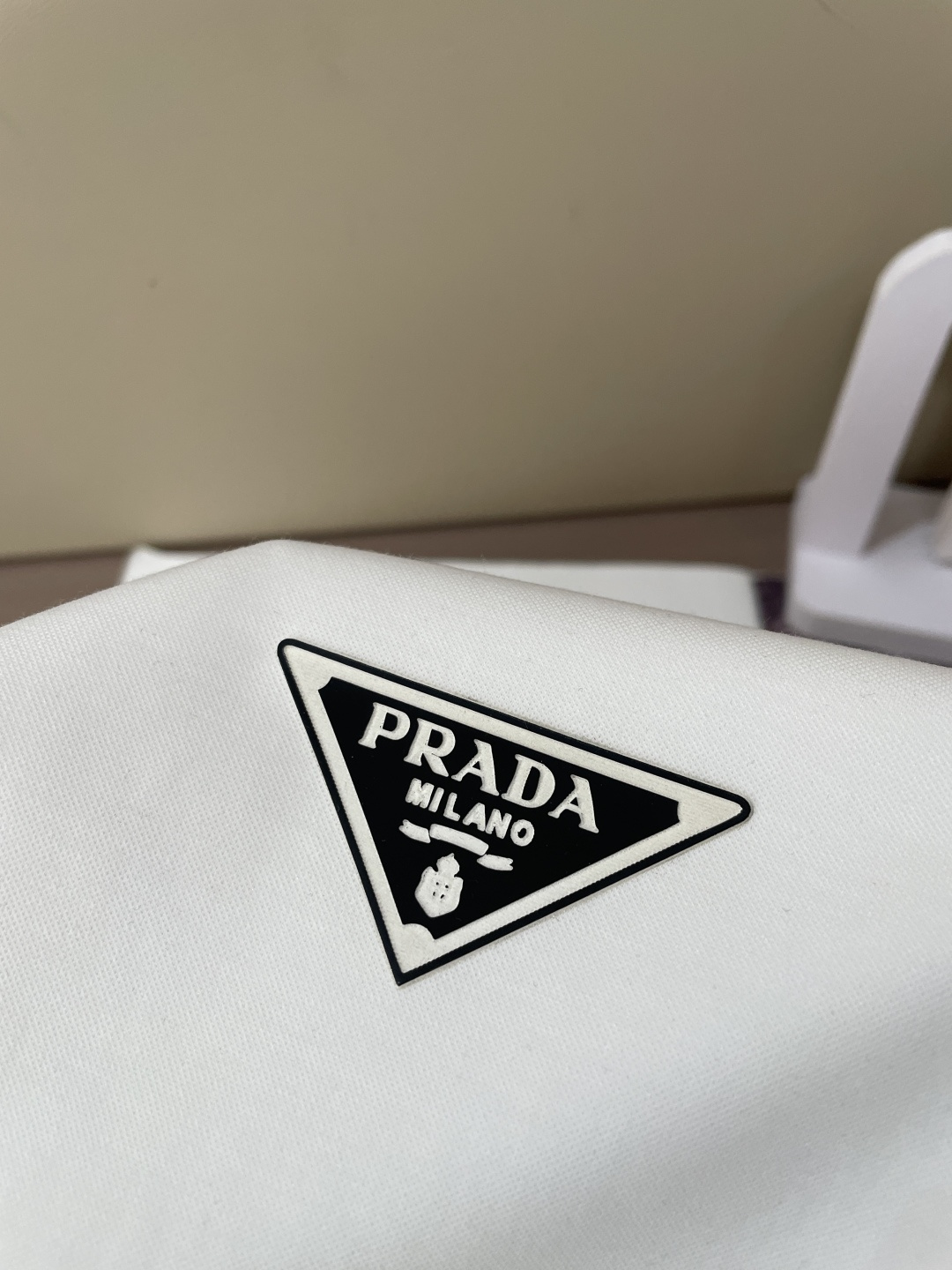Prad 2026ss夏装新品 专柜在售 最新系列图案logo短袖T恤 必须人手一件的节奏！进口顶极丝光