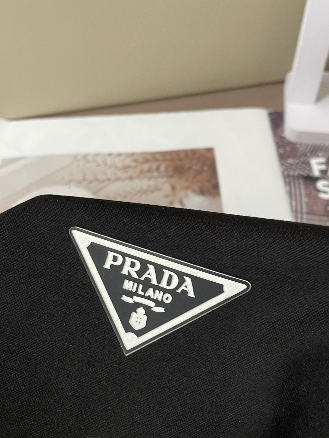 Prad 2026ss夏装新品 专柜在售 最新系列图案logo短袖T恤 必须人手一件的节奏！进口顶极丝光