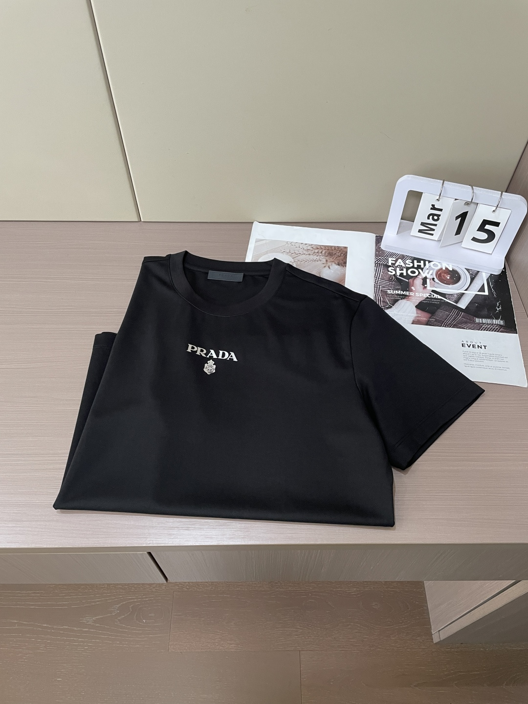 Prad 2026ss夏装新品 专柜在售 最新系列图案logo短袖T恤 必须人手一件的节奏！进口顶极丝光