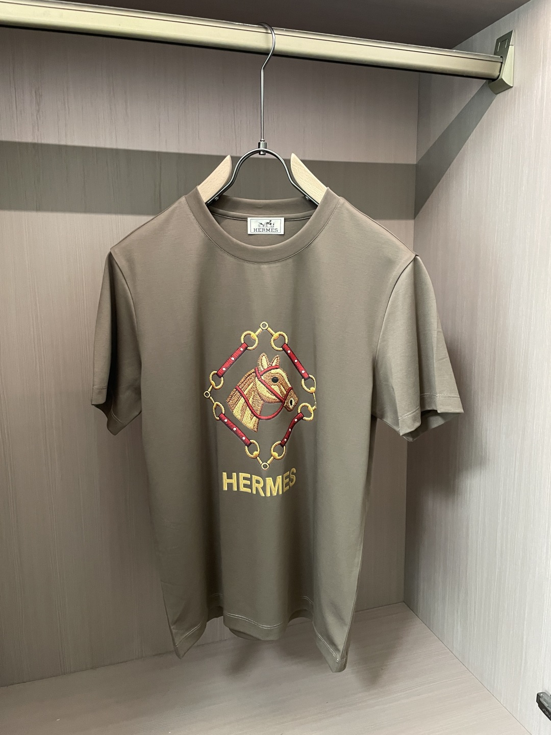 爱🐎仕 2026ss夏装新品 专柜在售 最新系列图案logo短袖T恤 必须人手一件的节奏！进口顶极丝光棉