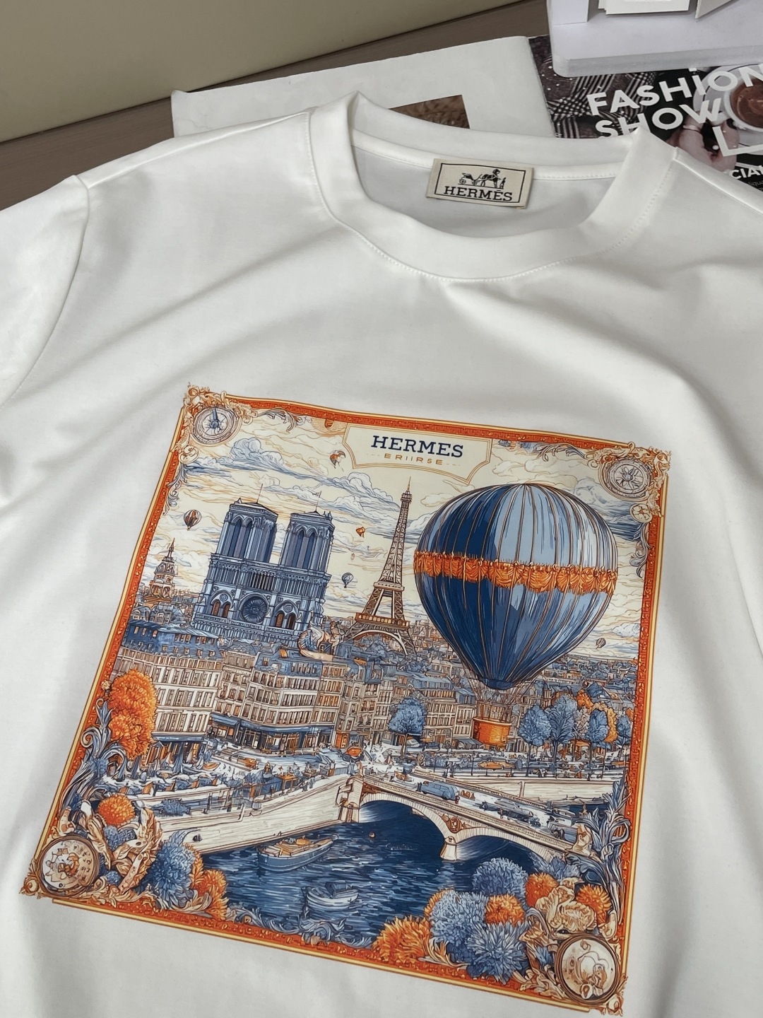 爱马仕 2026ss夏装新品 专柜在售 最新系列图案logo短袖T恤 必须人手一件的节奏！进口顶极丝光棉