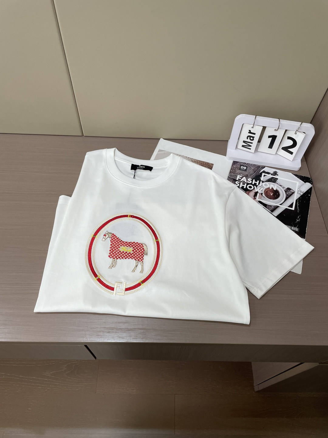 FD 官网同款 官网同款 官网同款⚠️重磅推荐！2026ss夏装新品 专柜在售 最新系列图案logo短袖