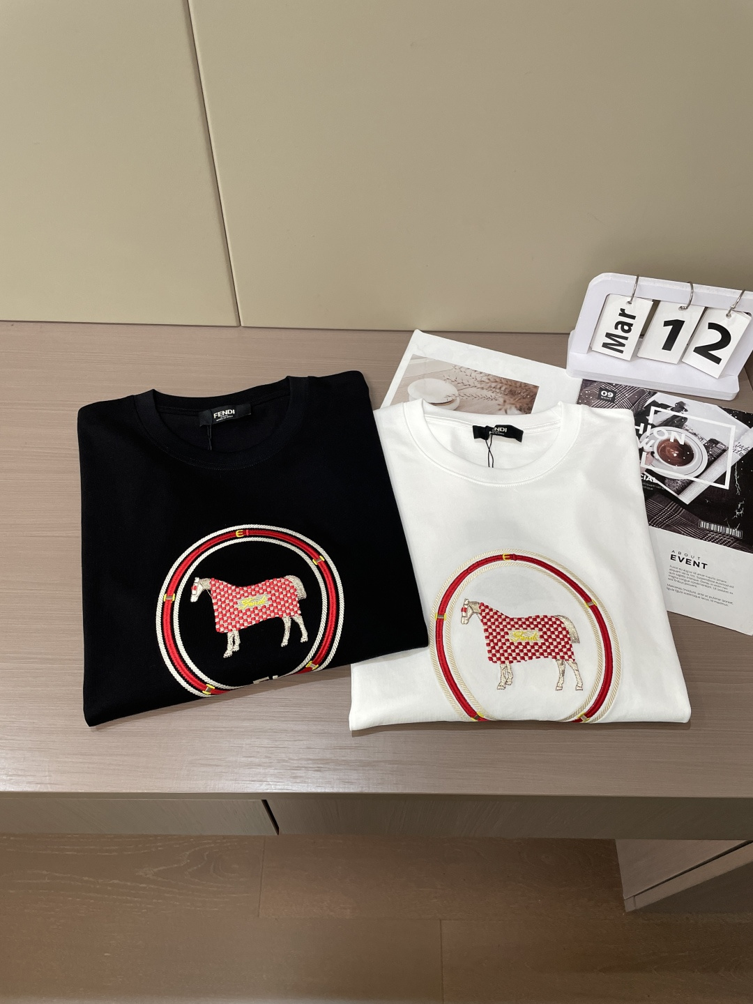 FD 官网同款 官网同款 官网同款⚠️重磅推荐！2026ss夏装新品 专柜在售 最新系列图案logo短袖