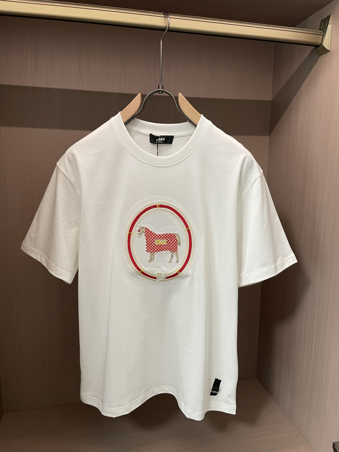 FD 官网同款 官网同款 官网同款⚠️重磅推荐！2026ss夏装新品 专柜在售 最新系列图案logo短袖