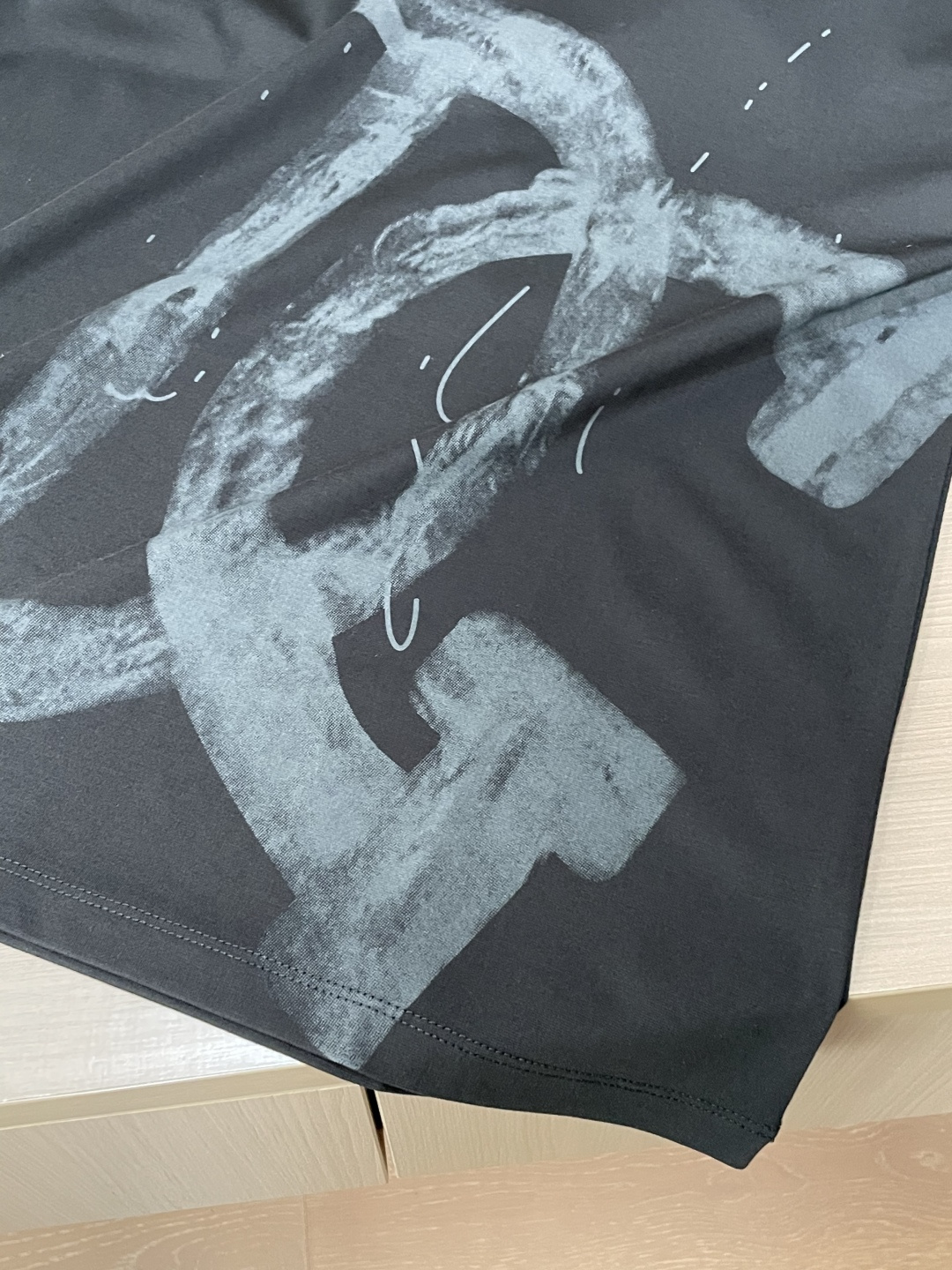 DG 2026 春夏新款男士短袖T恤，全新升级百搭基础款，低调奢华，品格之选！甄选进口丝光棉打造而成，吸