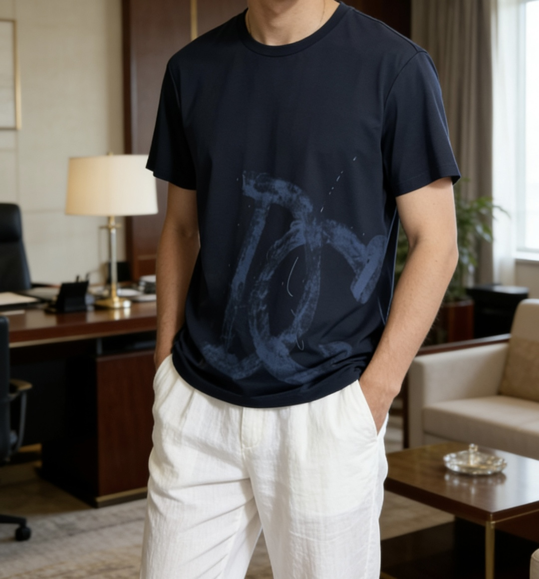DG 2026 春夏新款男士短袖T恤，全新升级百搭基础款，低调奢华，品格之选！甄选进口丝光棉打造而成，吸