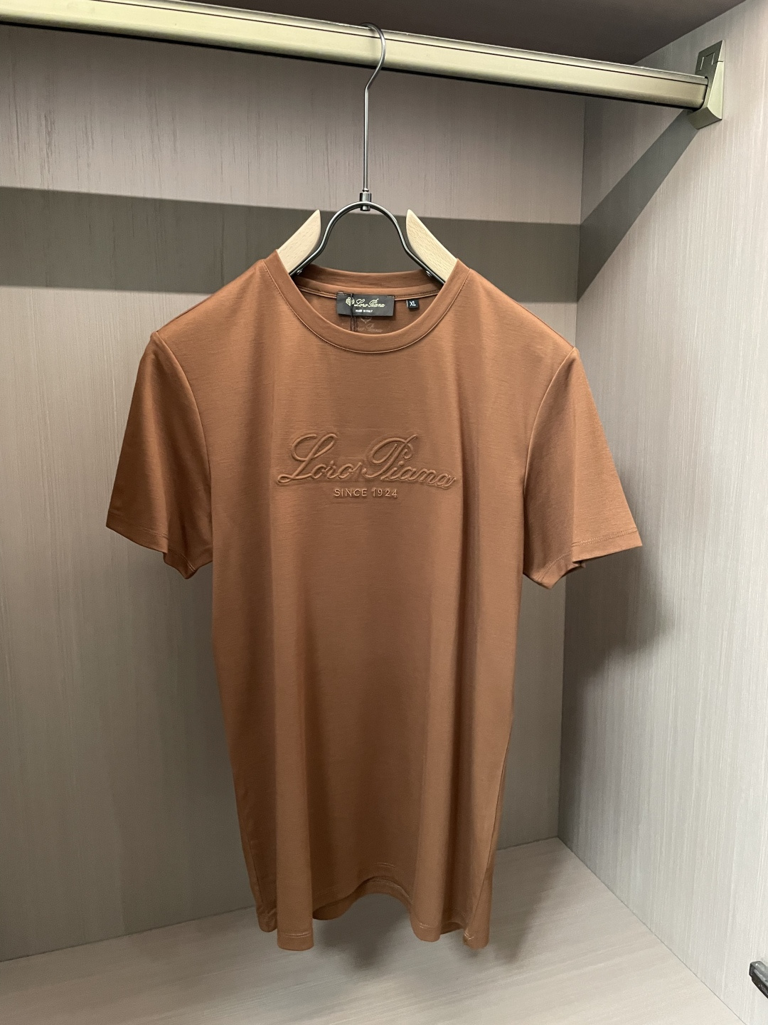 · loro Piana 1966 春夏新款男士短袖T恤，全新升级百搭基础款，低调奢华，品格之选！甄选进