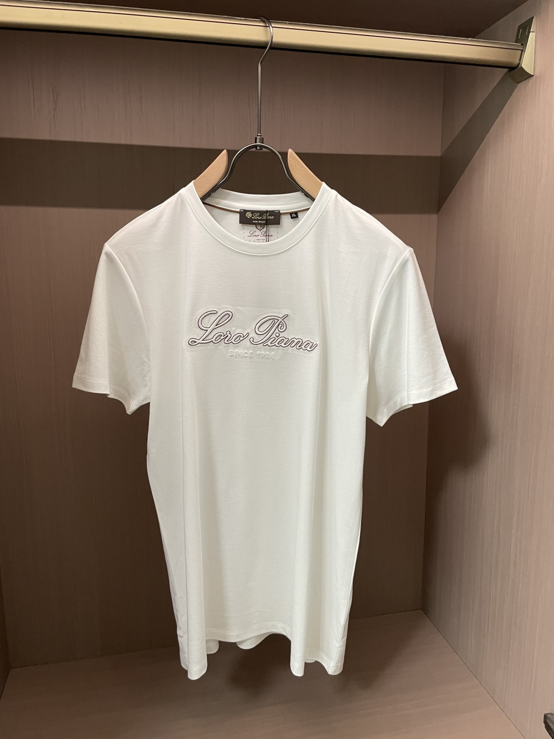 · loro Piana 1966 春夏新款男士短袖T恤，全新升级百搭基础款，低调奢华，品格之选！甄选进