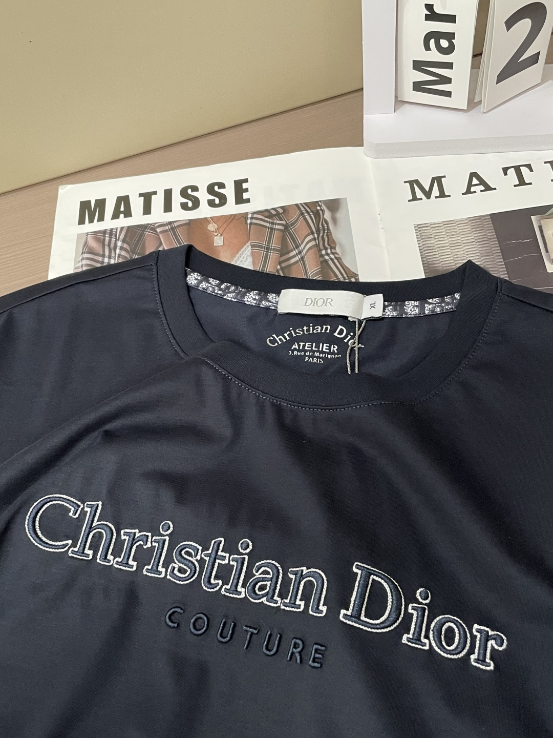 D奥 2026 春夏新款男士短袖T恤，全新升级百搭基础款，低调奢华，品格之选！甄选进口丝光棉打造而成，吸