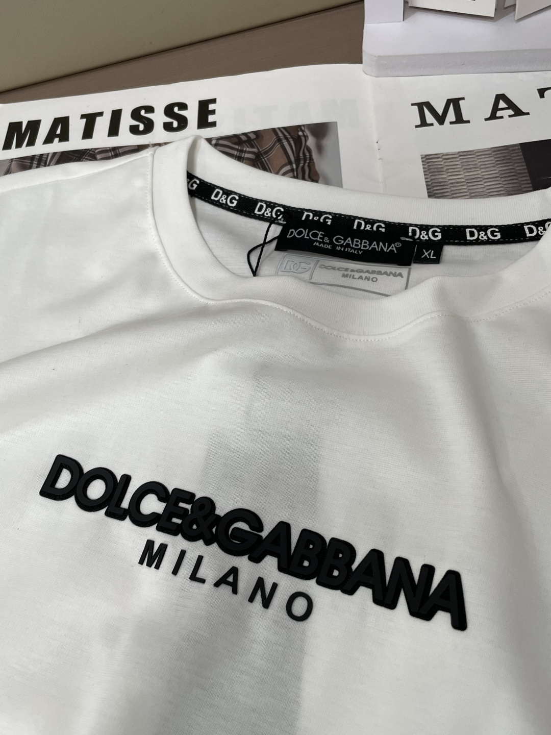 DG 2026 春夏新款男士短袖T恤，全新升级百搭基础款，低调奢华，品格之选！甄选进口丝光棉打造而成，吸