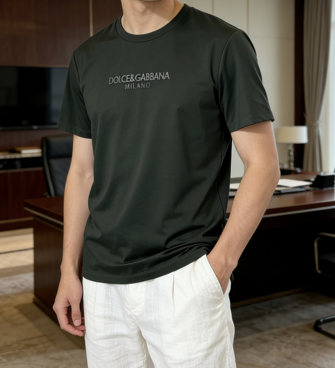 · DG 2026 春夏新款男士短袖T恤，全新升级百搭基础款，低调奢华，品格之选！甄选进口丝光棉打造而成