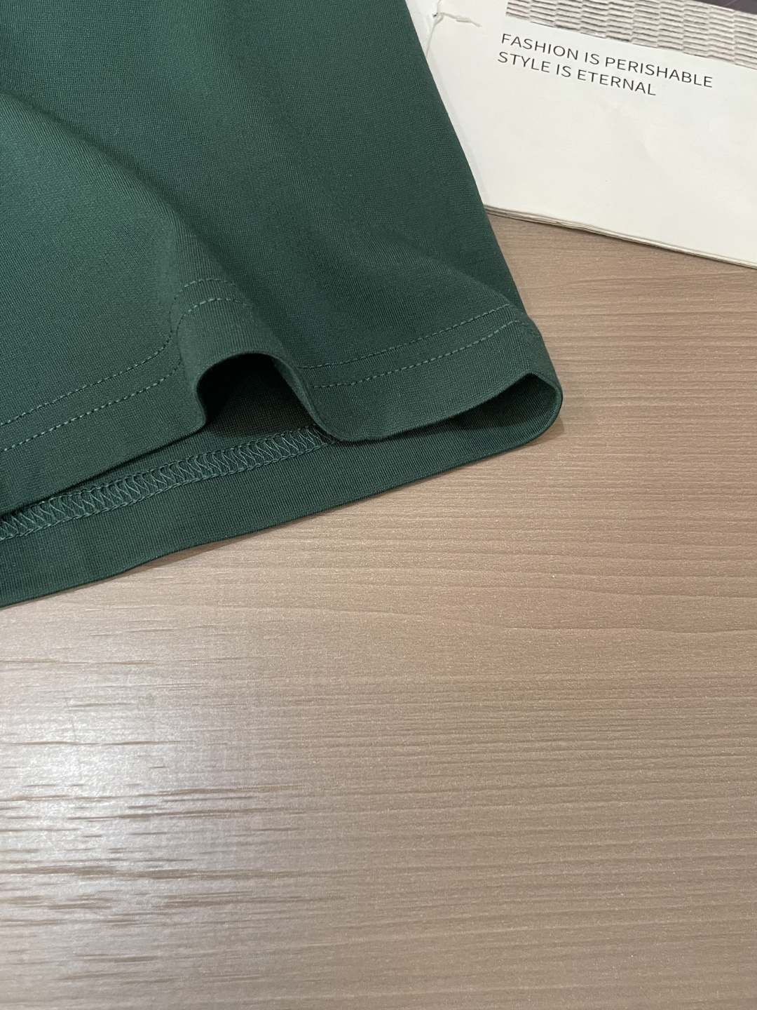 TF 2026 春夏新款男士短袖T恤，全新升级百搭基础款，低调奢华，品格之选！甄选进口丝光棉打造而成，吸