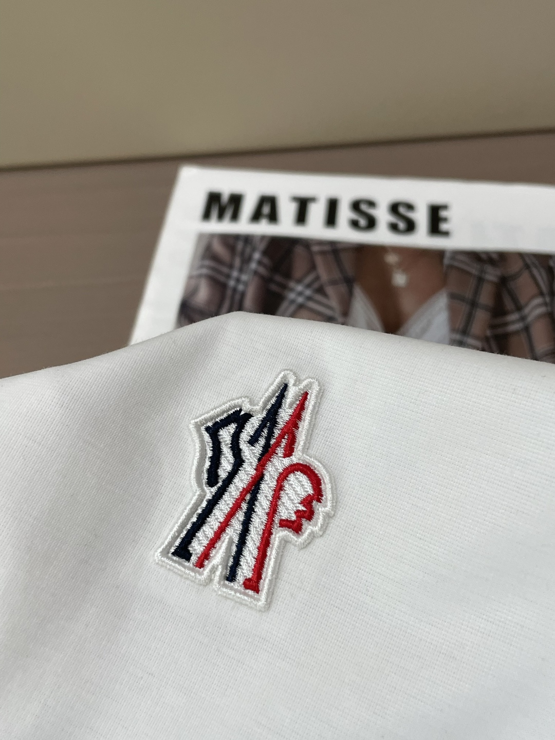 蒙口 2026 春夏新款男士短袖T恤，全新升级百搭基础款，低调奢华，品格之选！甄选进口丝光棉打造而成，吸