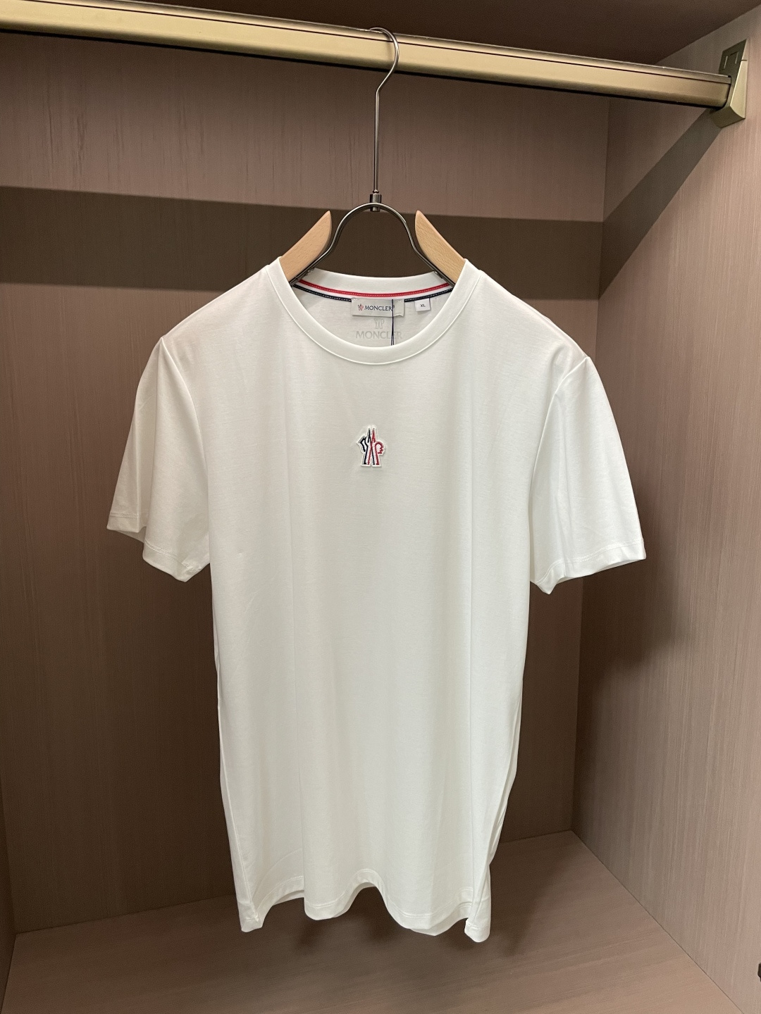 蒙口 2026 春夏新款男士短袖T恤，全新升级百搭基础款，低调奢华，品格之选！甄选进口丝光棉打造而成，吸