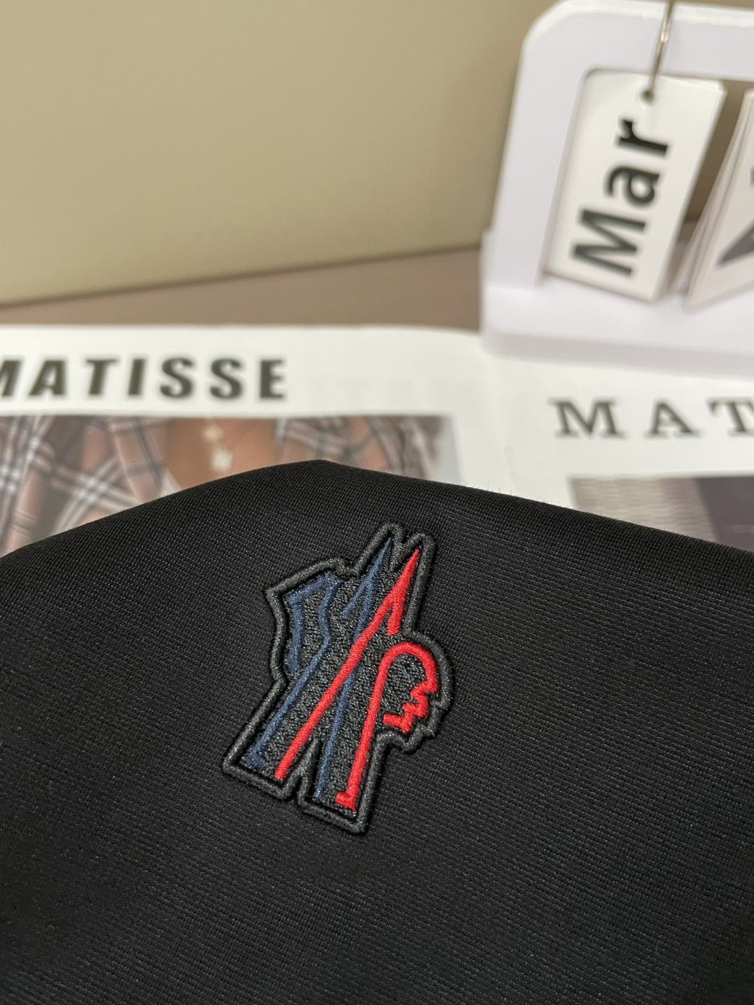 蒙口 2026 春夏新款男士短袖T恤，全新升级百搭基础款，低调奢华，品格之选！甄选进口丝光棉打造而成，吸