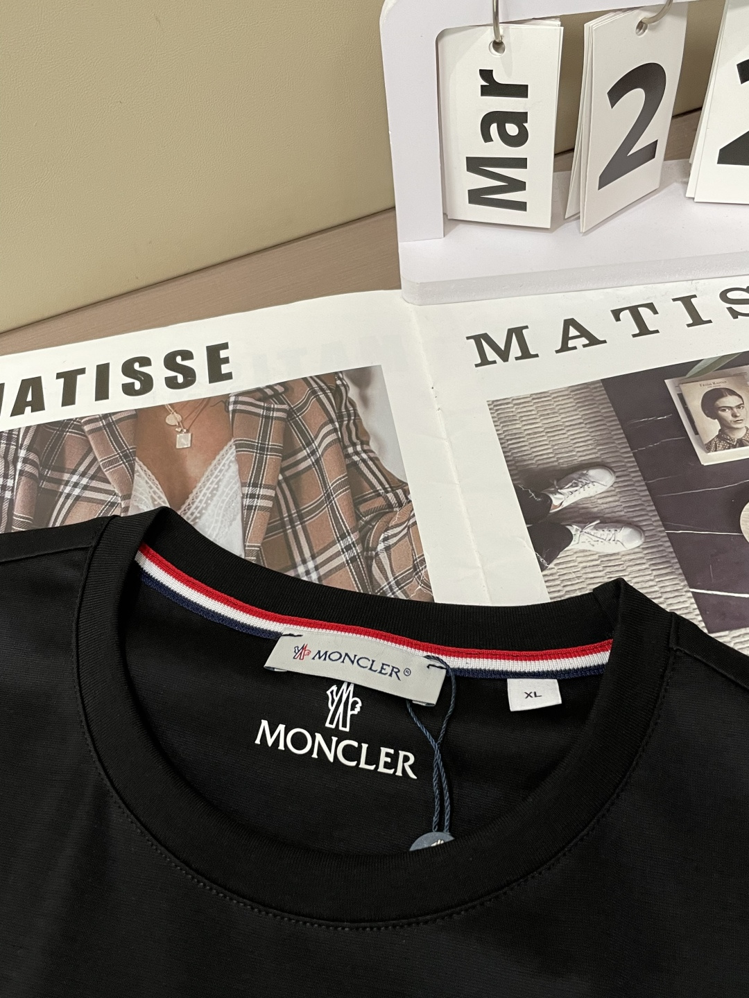 蒙口 2026 春夏新款男士短袖T恤，全新升级百搭基础款，低调奢华，品格之选！甄选进口丝光棉打造而成，吸