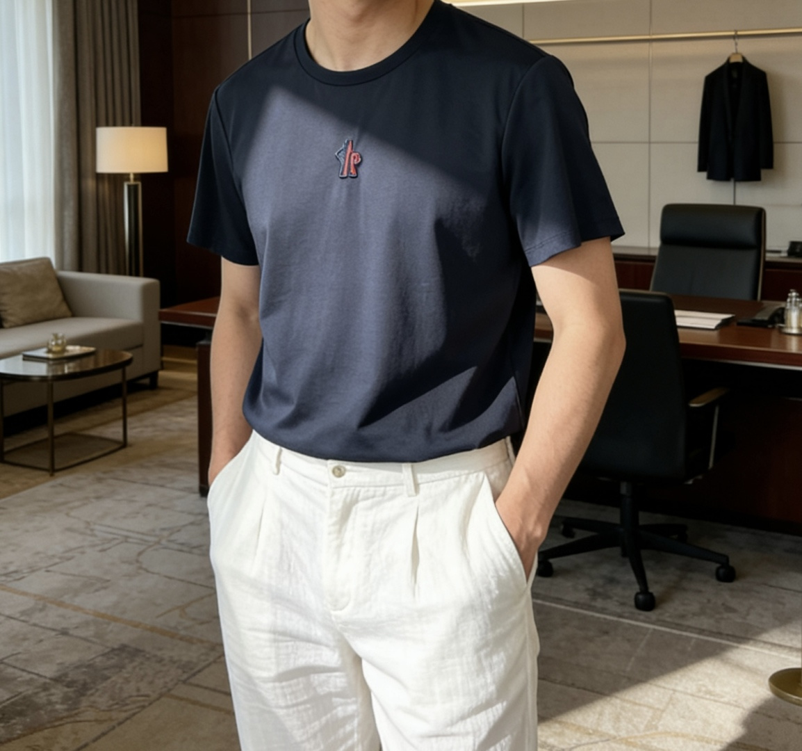 蒙口 2026 春夏新款男士短袖T恤，全新升级百搭基础款，低调奢华，品格之选！甄选进口丝光棉打造而成，吸