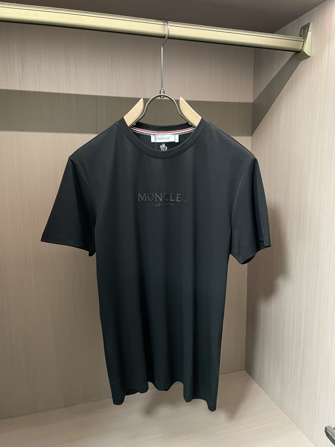 蒙口 2026 春夏新款男士短袖T恤，全新升级百搭基础款，低调奢华，品格之选！甄选进口丝光棉打造而成，吸